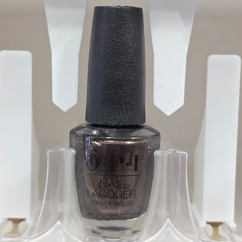 nail repair with L’Oreal nail treatment-OPI NAIL LACQUER - HOT TODDY NAUGHTY - HR Q03