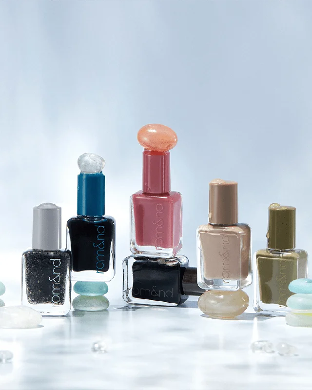 nail polish glossy path-rom&nd Mood Pebble Nail