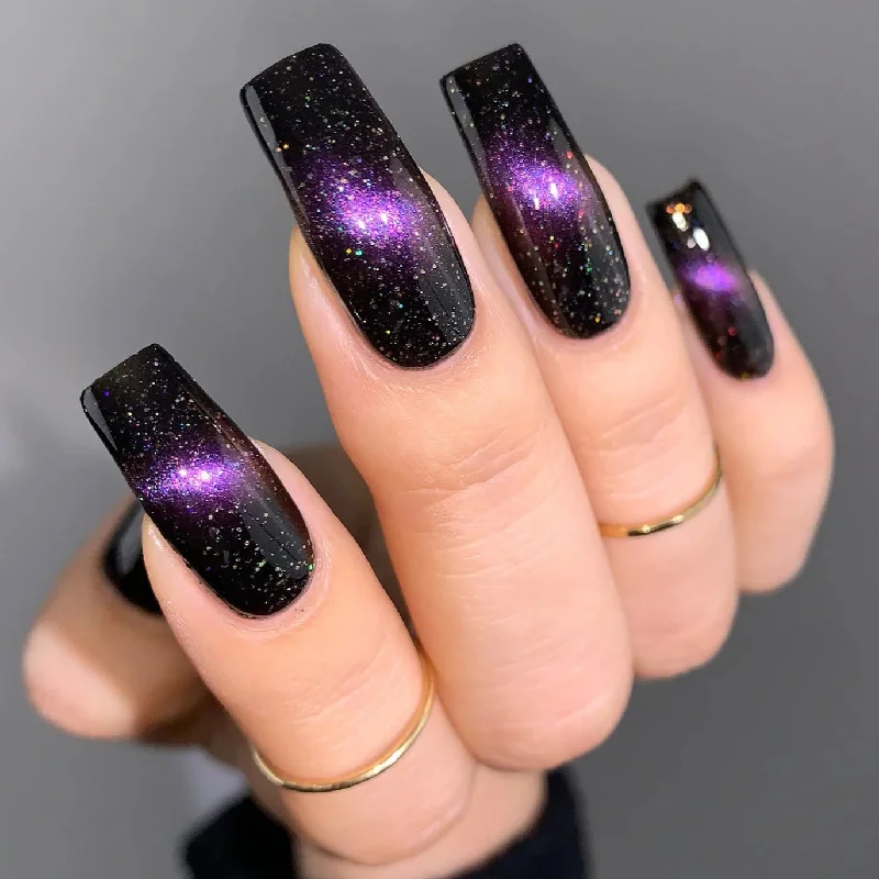 nail polish dark torch-Mooncat - Malevolent (Magnetic)